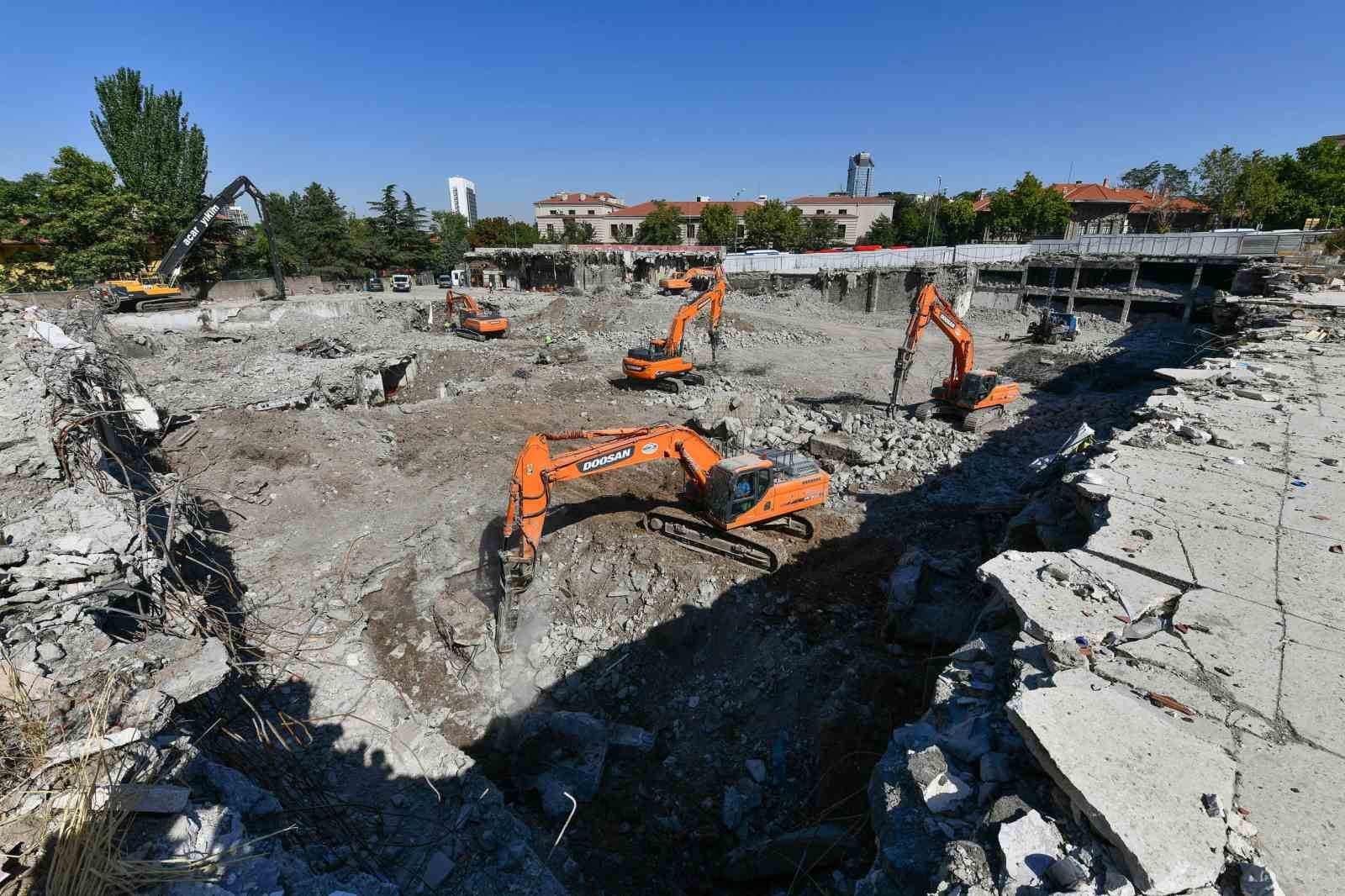 Ankara'da Ulus Meydanı değişiyor