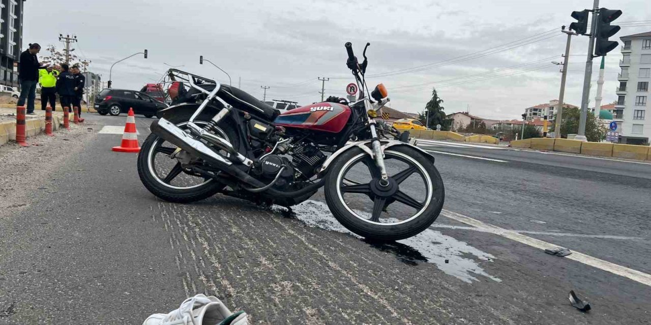 Aksaray’da otomobil ile motosiklet çarpıştı: 2 yaralı