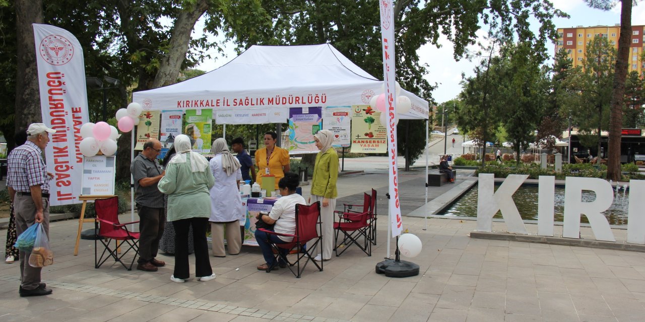 Şehir parkında vatandaşlara sağlık taraması yapıldı