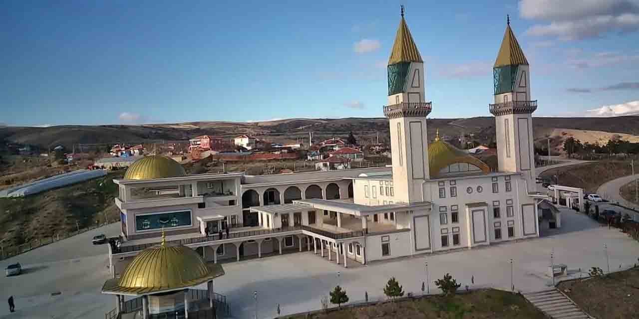 İslami Değerler Külliyesi’nde kandile özel program