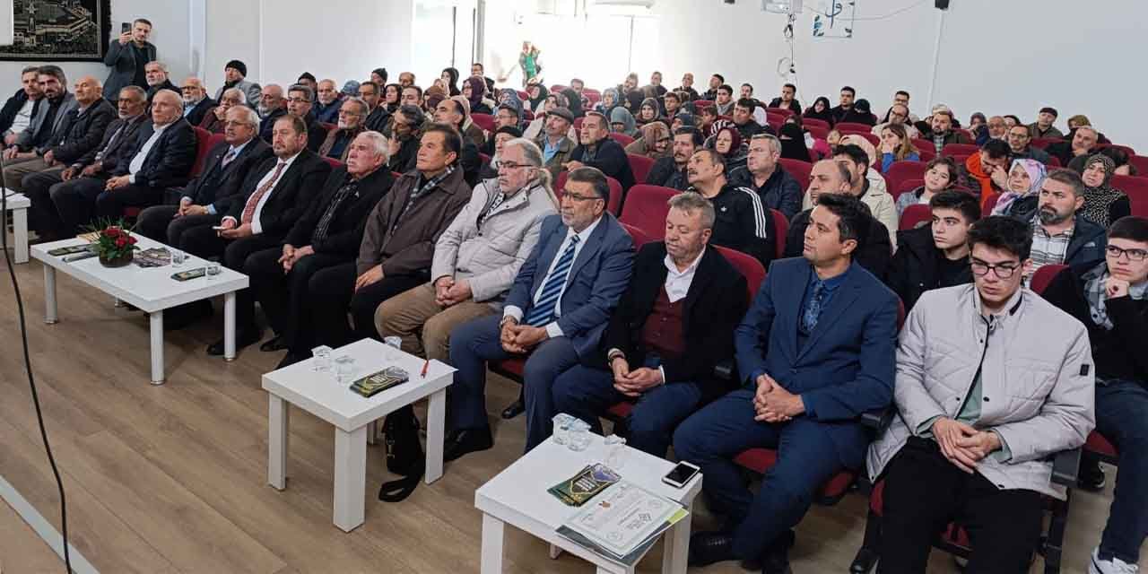 Külliyede Peygamber ve ümmet konferansı