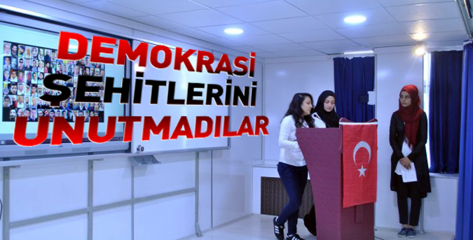 Demokrasi Şehitlerini unutmadılar