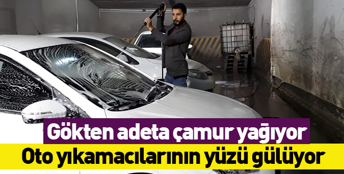 Gökten çamur yağıyor