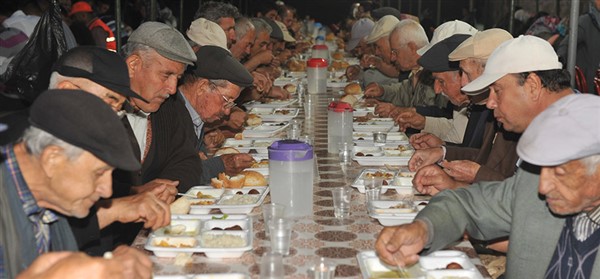 Susuzluğun çaresi salatalık