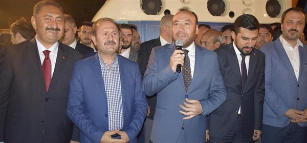 AK Parti’den mahalle mitingi