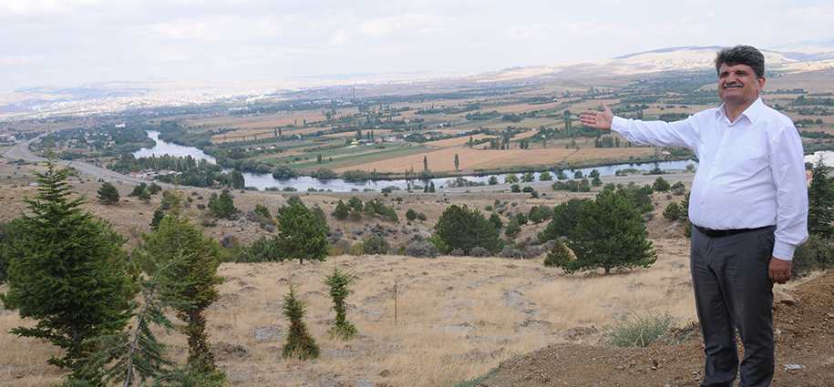 Başkan Uyar, mesire alanı inşaatını inceledi