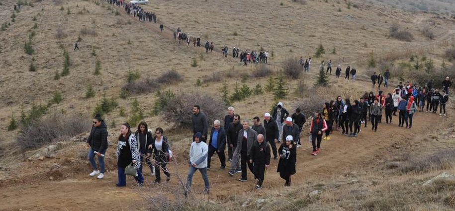 Kırıkkale 10. Geleneksel Dinek Dağı Cumhuriyet Yürüyüşü