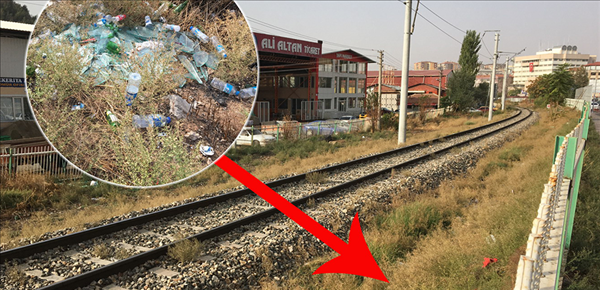 Tren yolu çöplüğü andırıyor