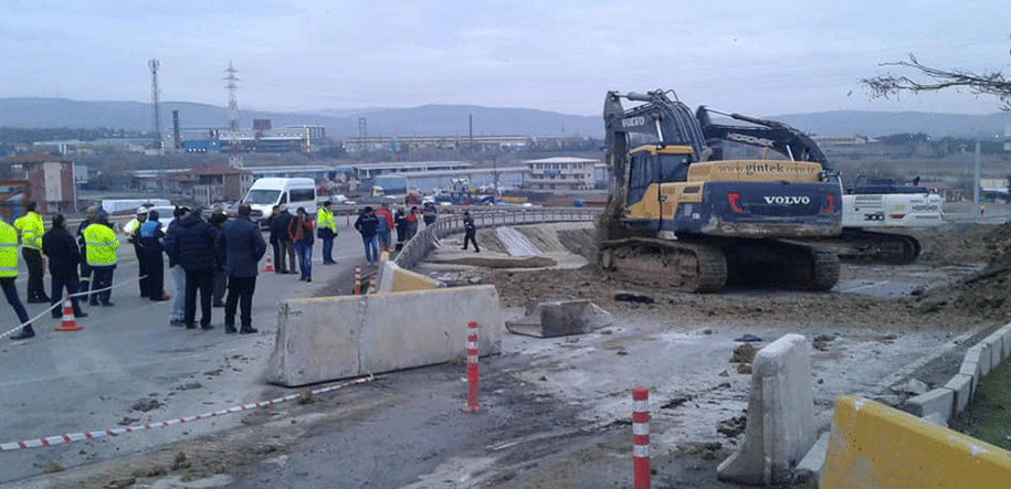 Kırıkkale'de tali yol çöktü