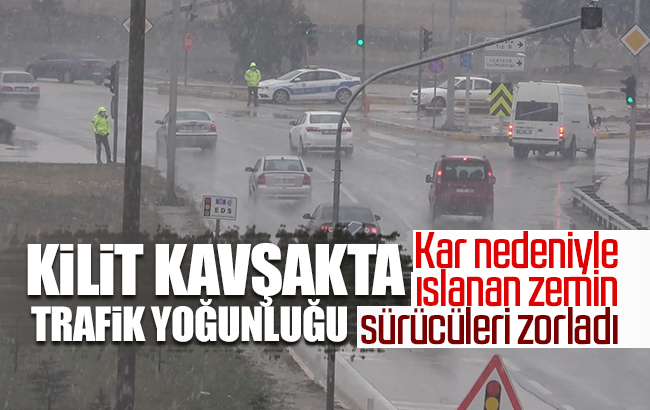 43 ilin geçiş güzergahında trafik yoğunluğu: Kar yağışı sürücüleri olumsuz etkiledi