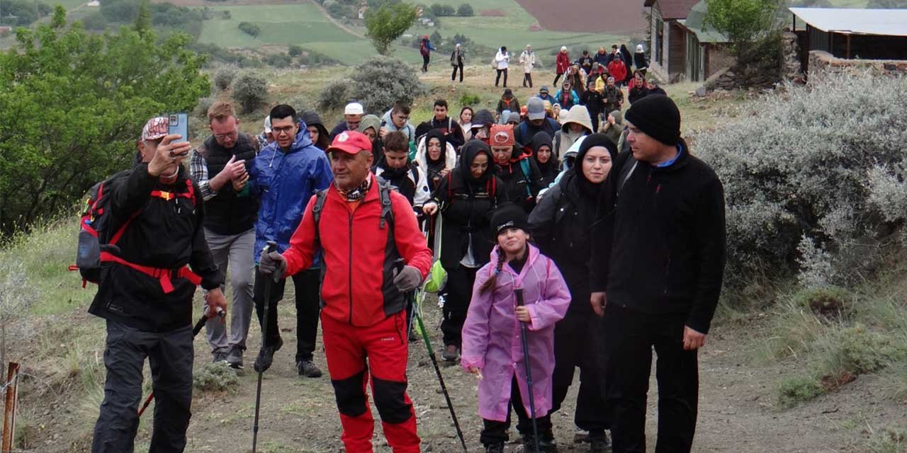 bozkir-dagcilik-anneler-gununu-dogada-kutladi-2.jpg