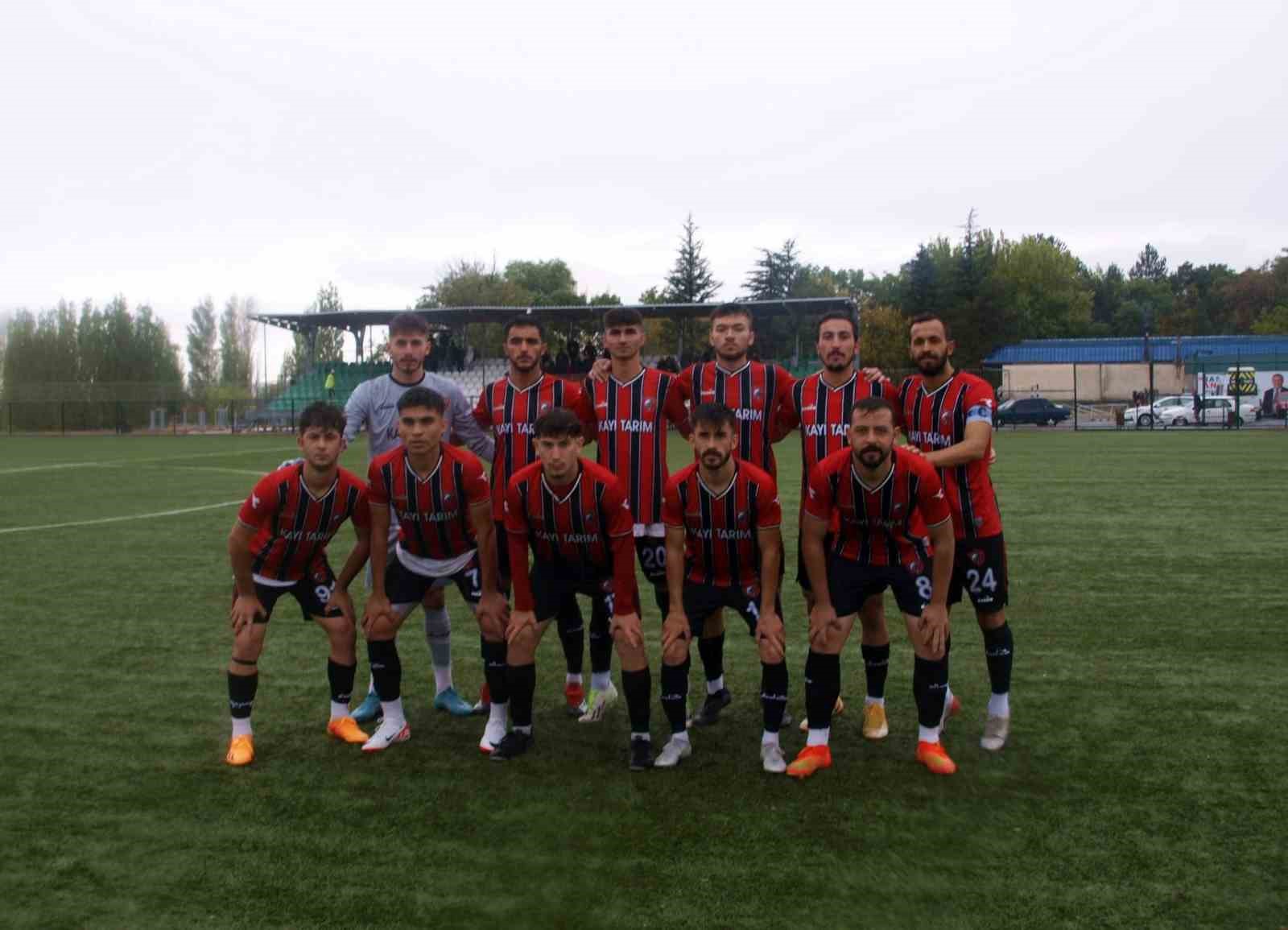 652cdddece5f4-bolgesel-amator-lig-develigucu-sk1-erzincan-ulalarspor11.jpg